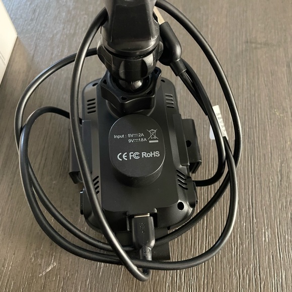 Wireless Car Charger and Mount M12 - Picture 6 of 6